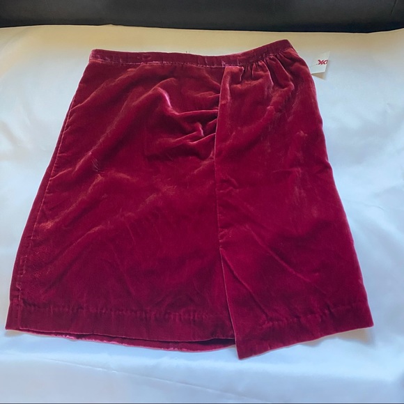 Anthropologie Raspberry Red Velvet Montie Mini Skirt - Picture 6 of 9